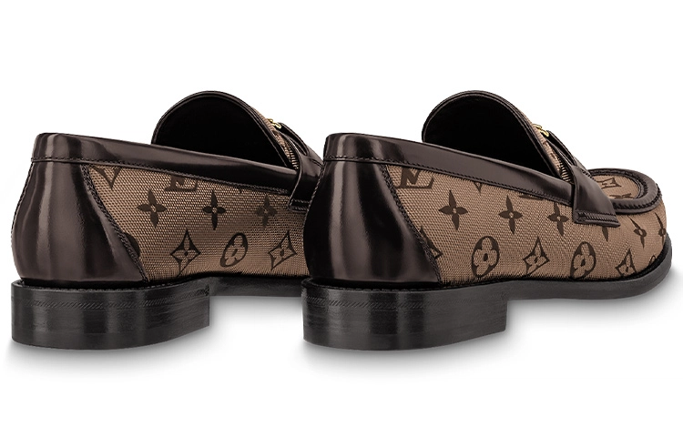 LOUIS VUITTON Major