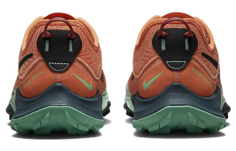 Nike Air Zoom Terra Kiger 8