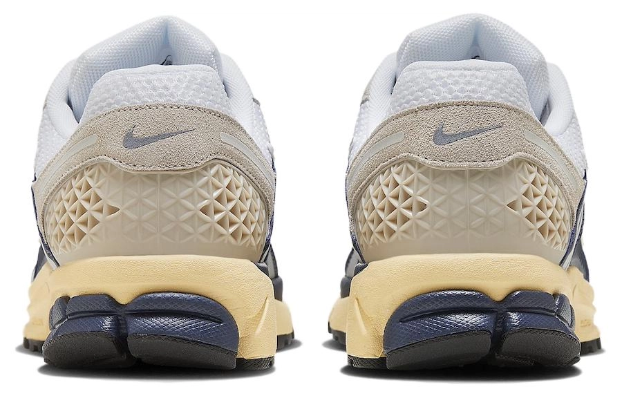 Nike Air Zoom Vomero 5