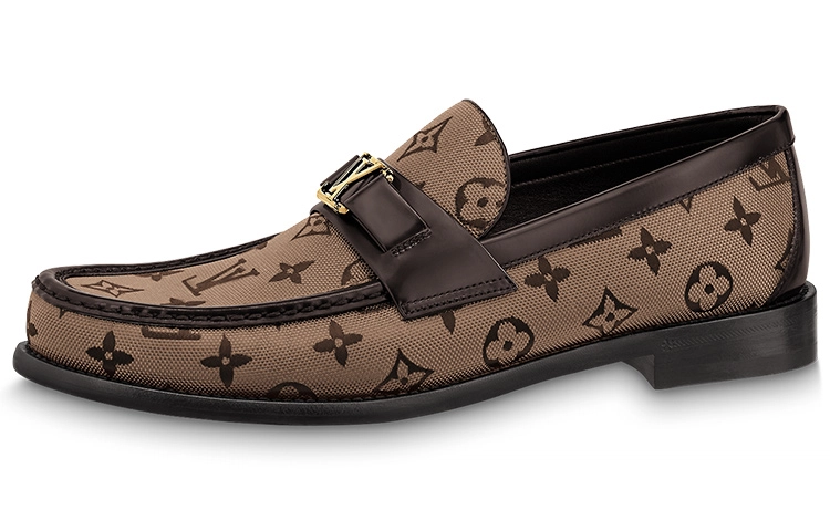 LOUIS VUITTON Major
