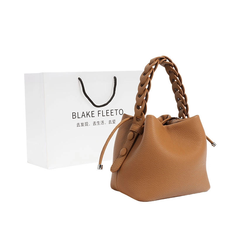 BLAKE FLEETO
