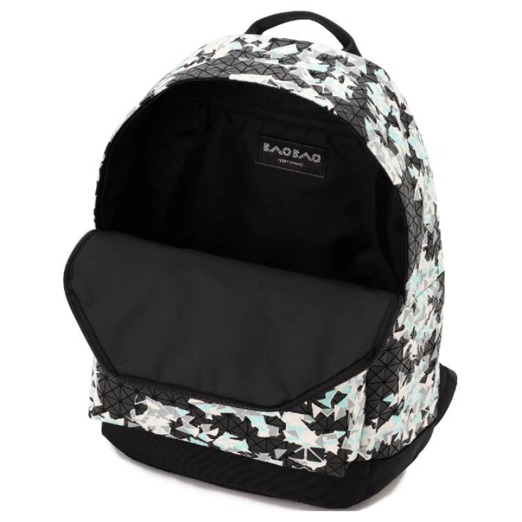 ISSEY MIYAKE Kuro