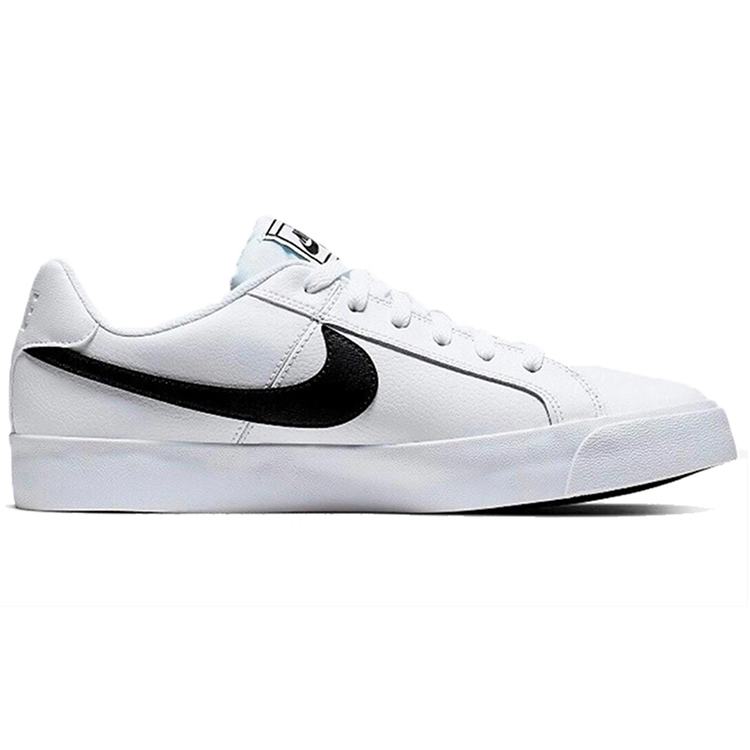 Nike Court Royale