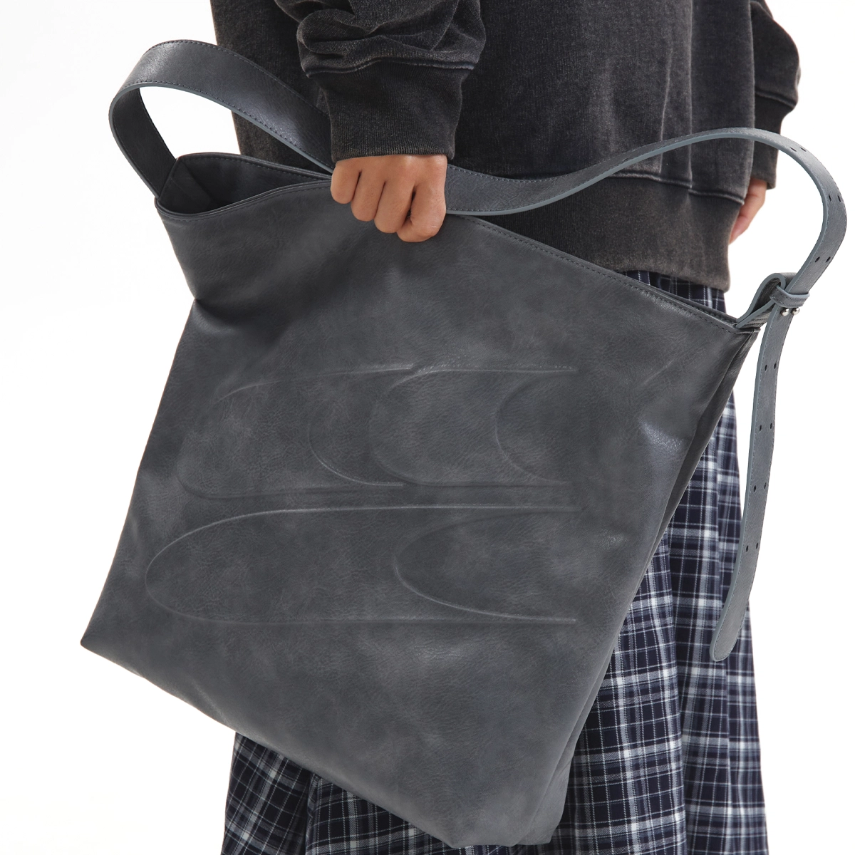 Crying Center PU Tote