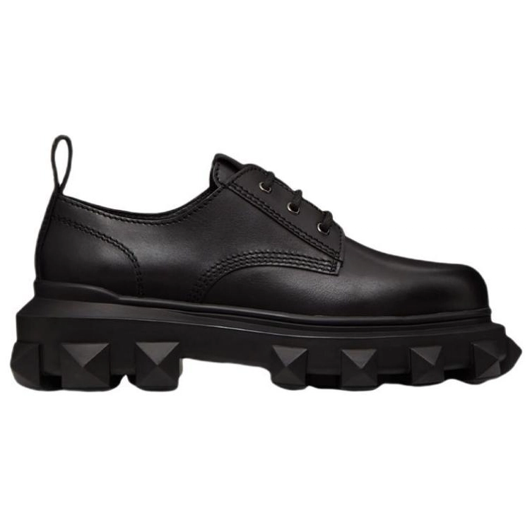 Valentino Trackstud