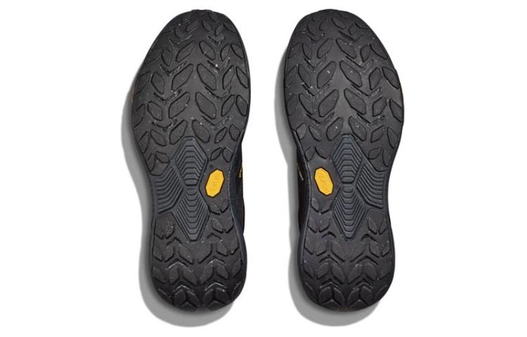 HOKA ONE ONE