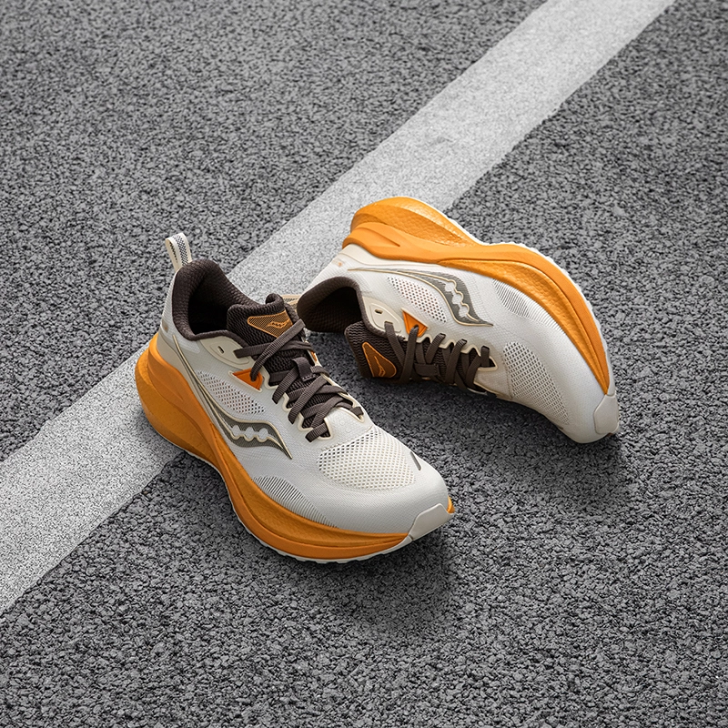 Saucony MARSHAL