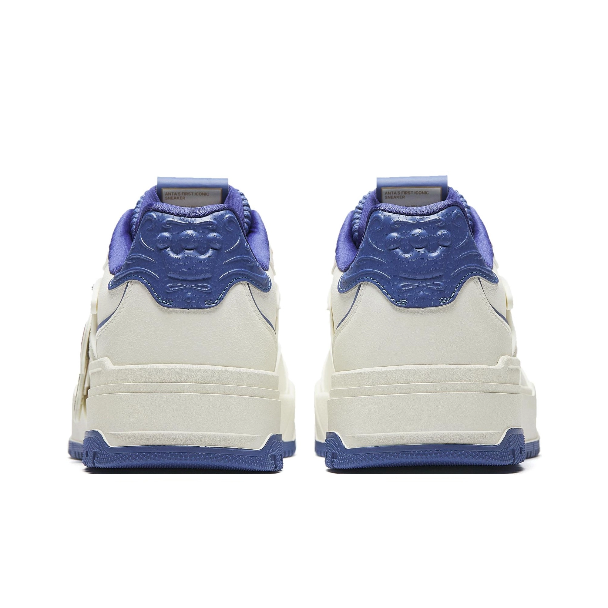 POP MART x Anta Molly MOLLY 982