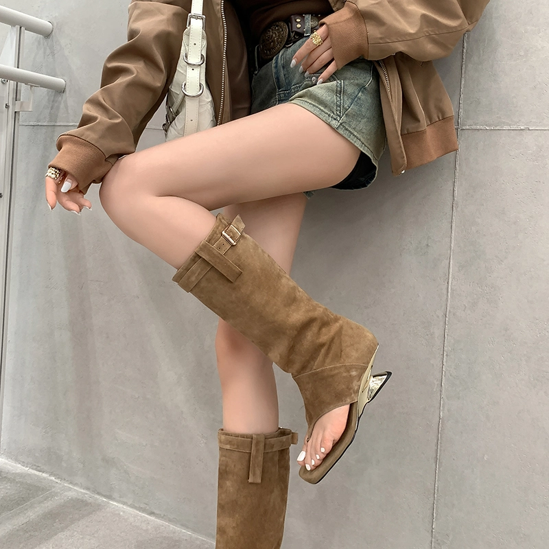 AIQINISHA