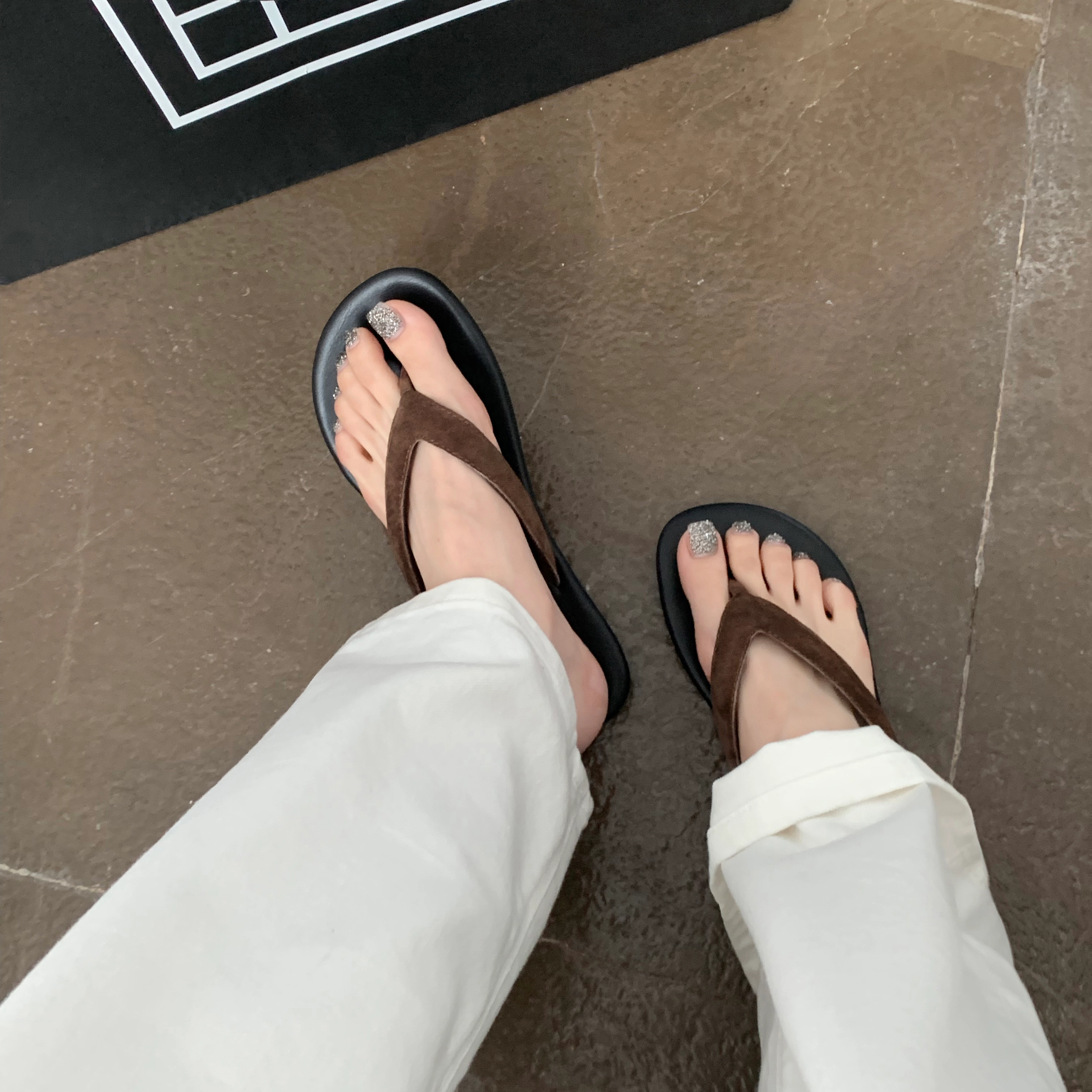 STUDIO LEE