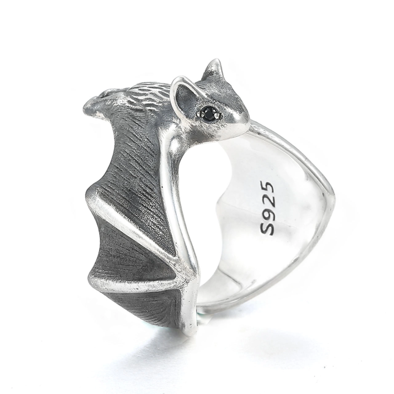 S925