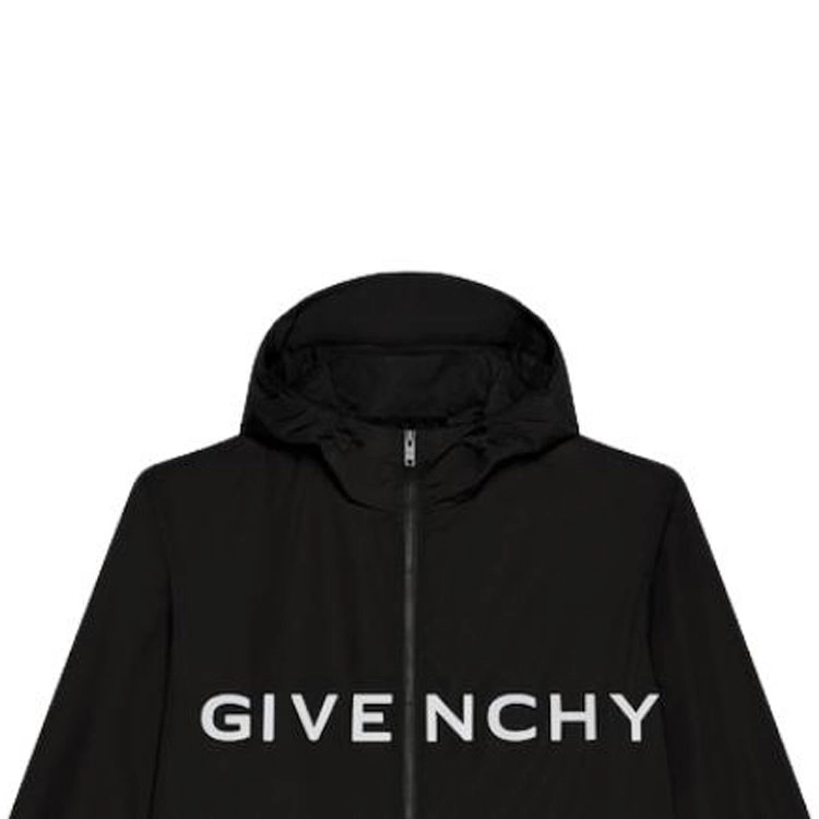 GIVENCHY