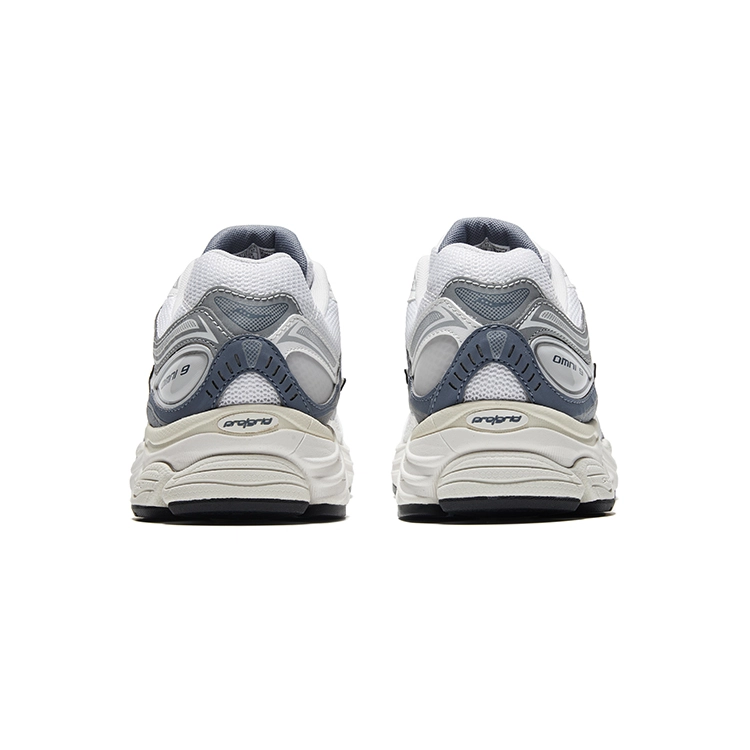 Saucony PROGRID OMNI 9