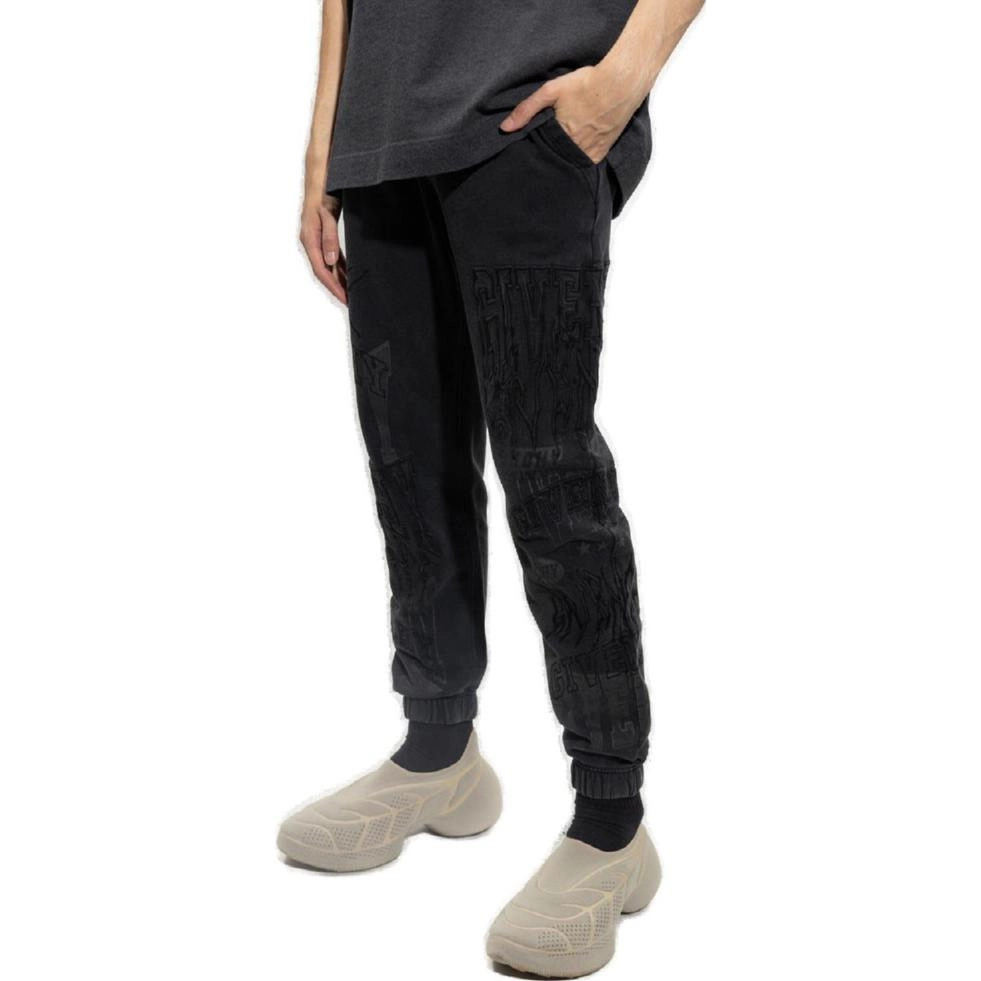 Givenchy FW22 Logo
