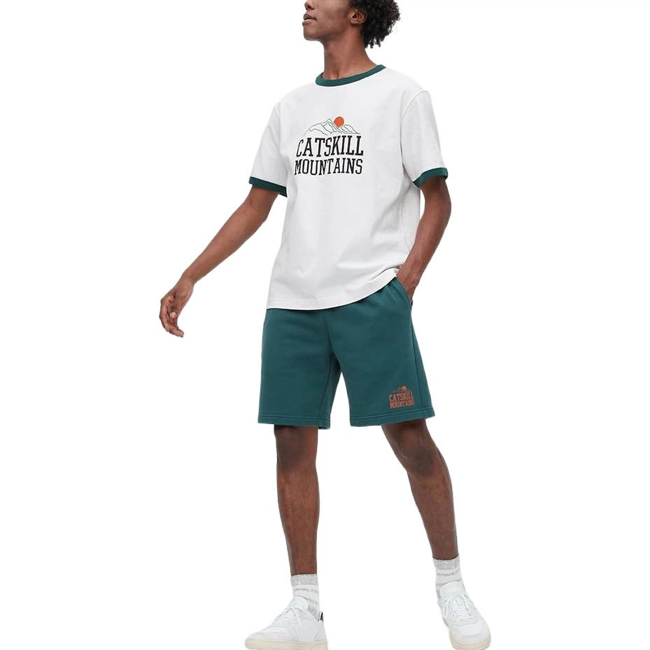UNIQLO SS22 T
