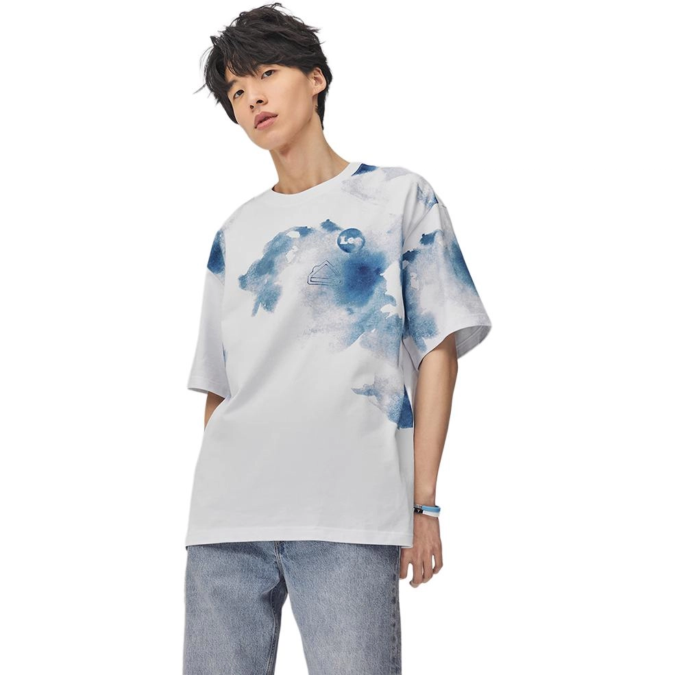 Lee T