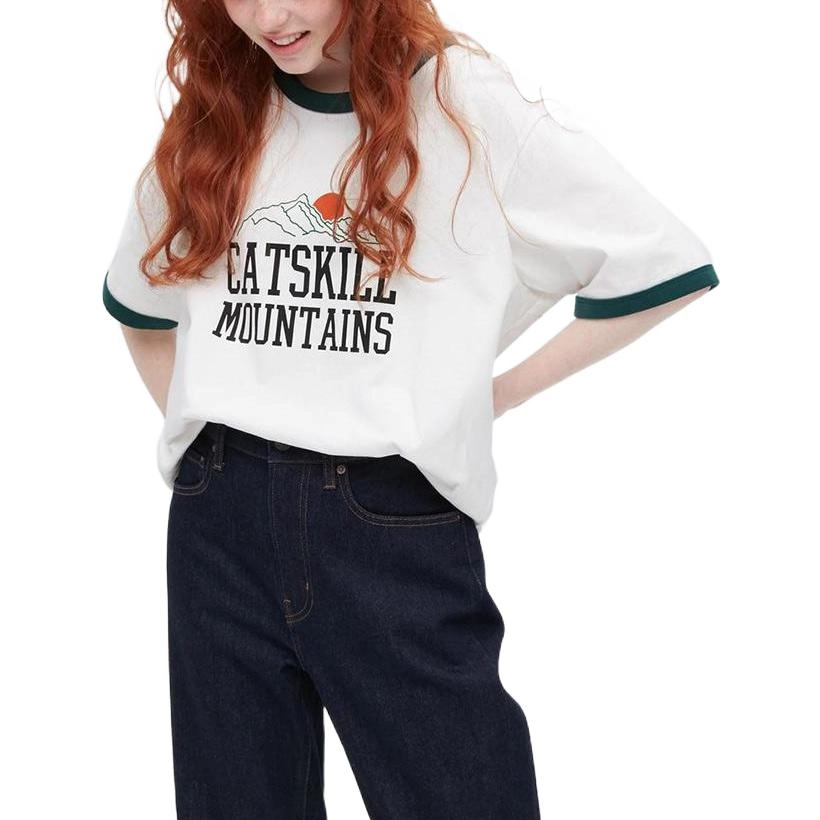 UNIQLO SS22 T