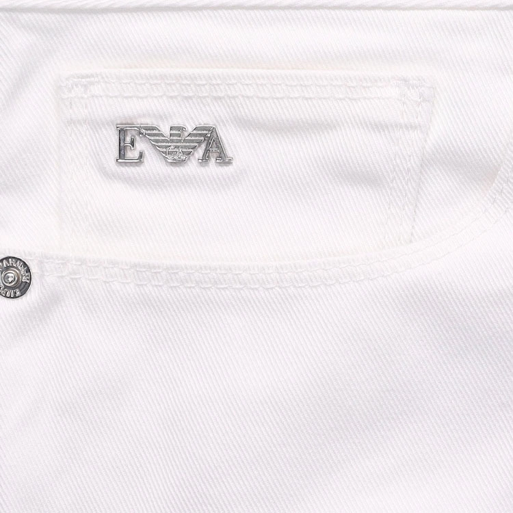 EMPORIO ARMANI SS22 Logo