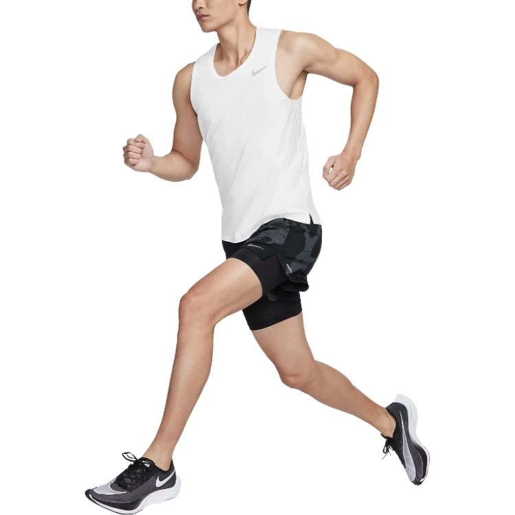 Nike Dri-FIT Miler Logo