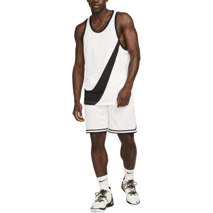 Nike Dri-Fit DNA Logo 2