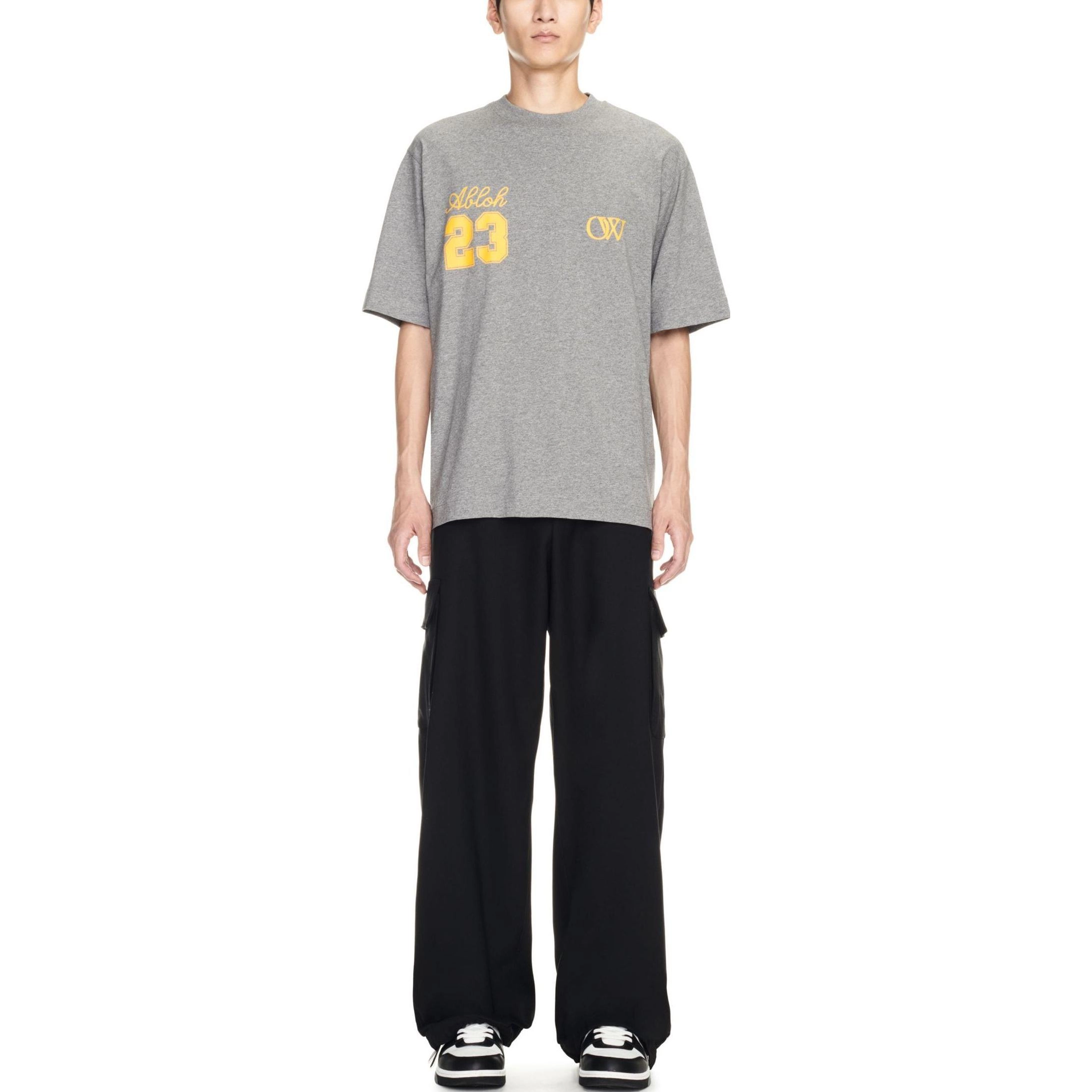 OFF-WHITE T