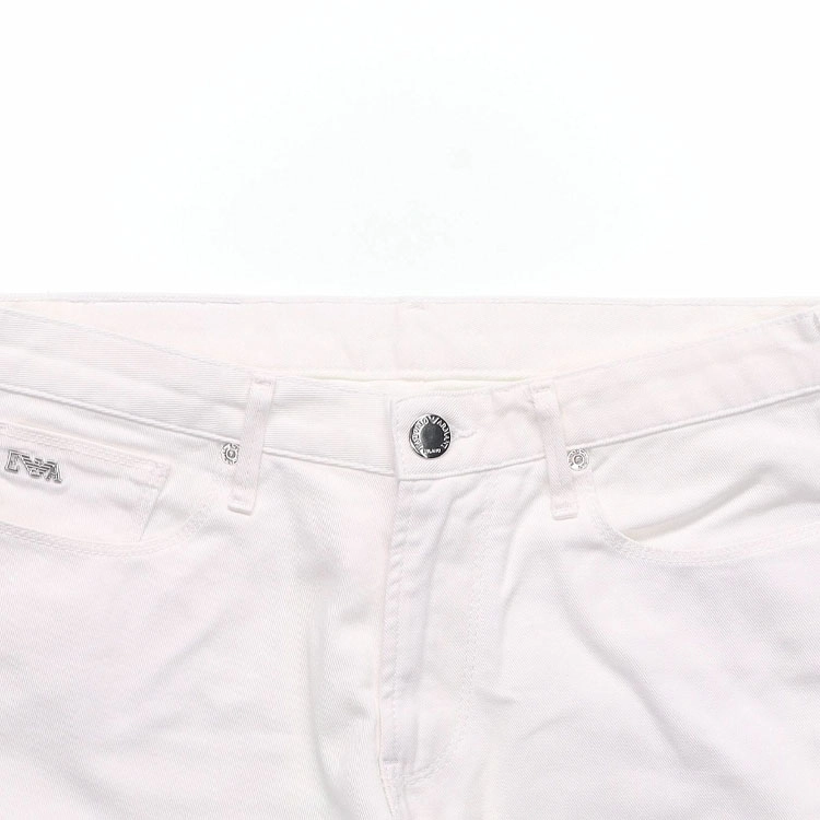 EMPORIO ARMANI SS22 Logo