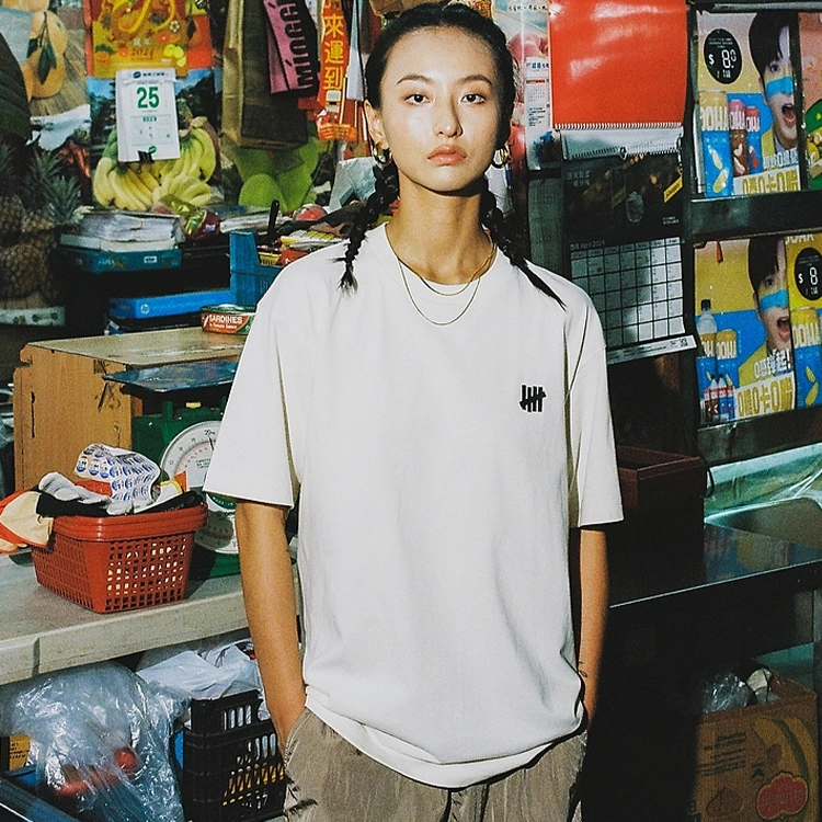 UNDEFEATED SS24 ICON T