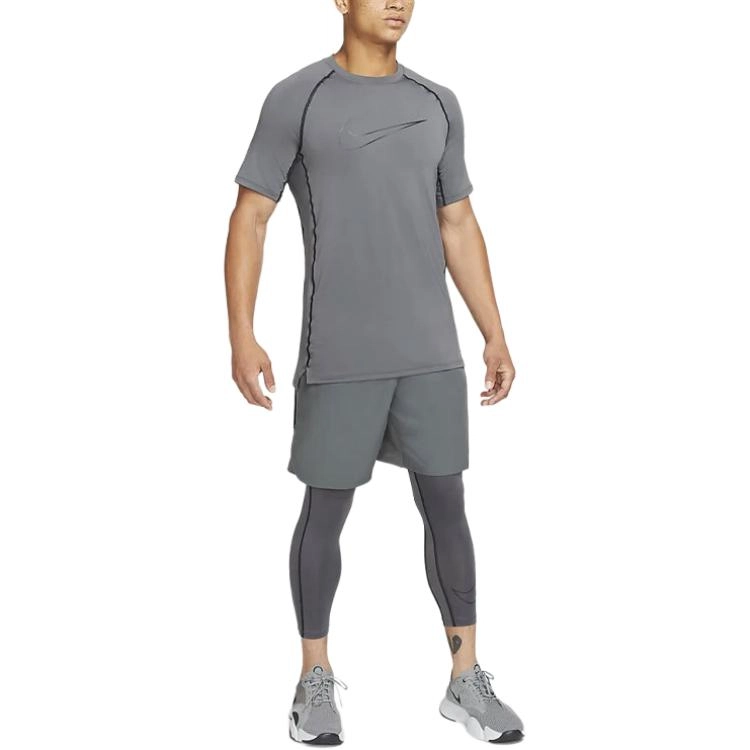 Nike Pro Dri-FIT Logo