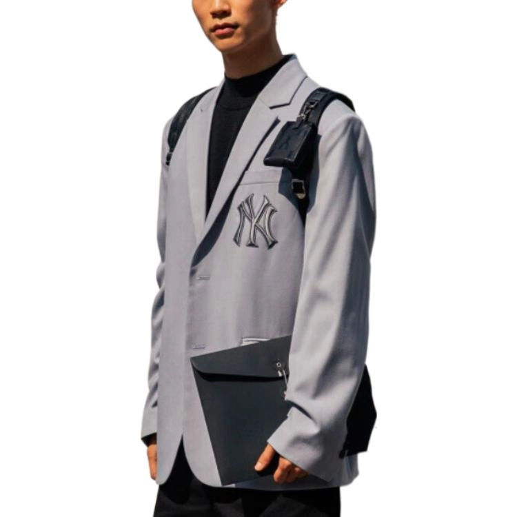 MLB FW22