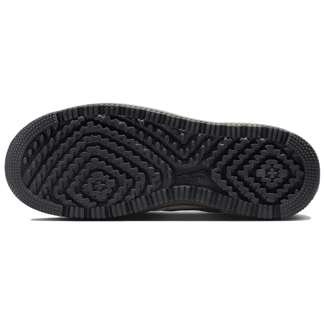 Nike Air Force 1 LUXE