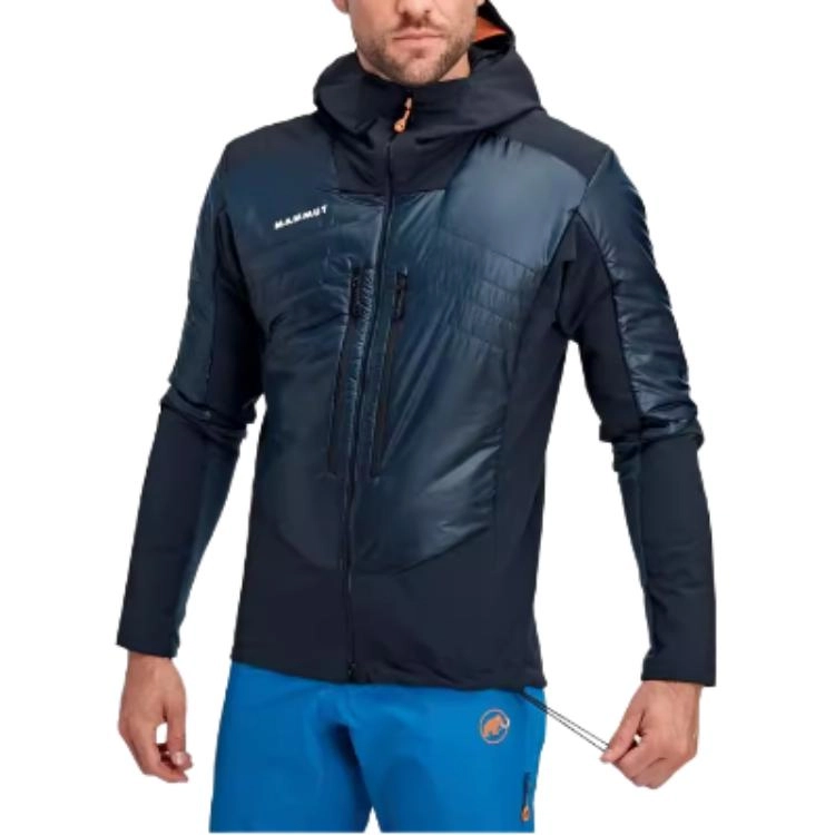 MAMMUT Eisfeld