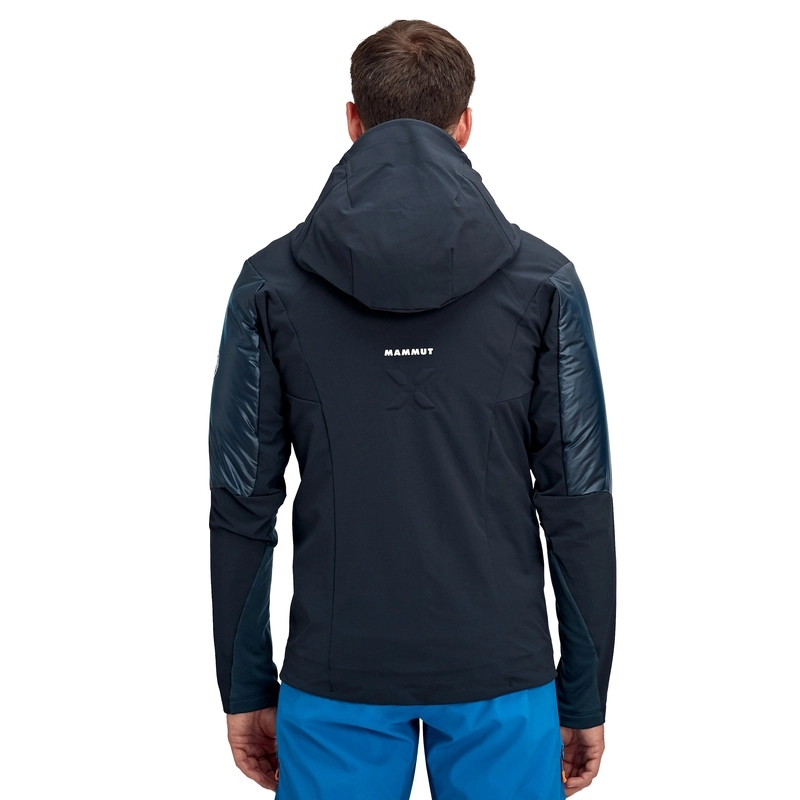 MAMMUT Eisfeld