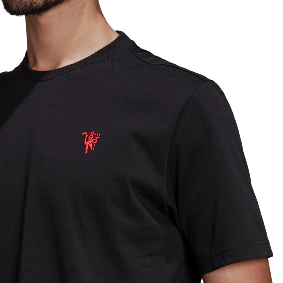 adidas T