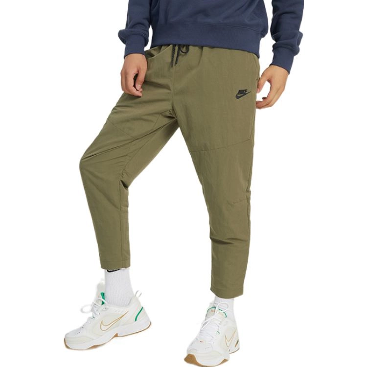 Nike Sportswear Tech Essentials