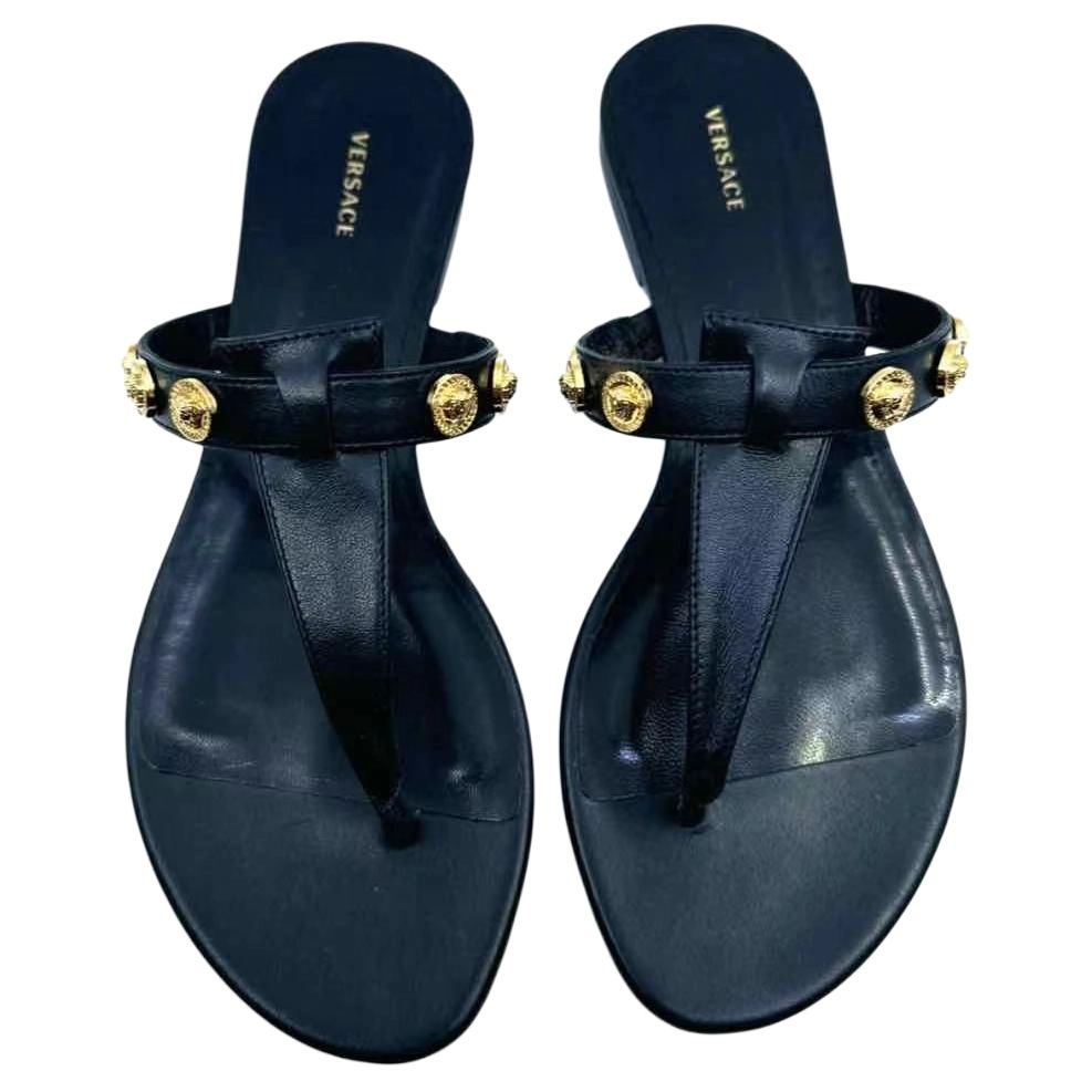 VERSACE