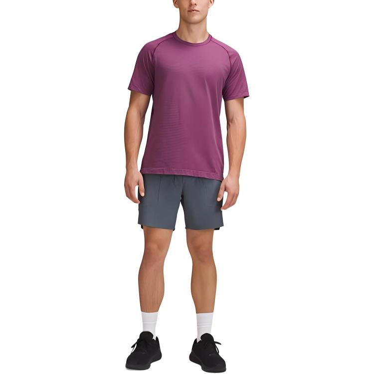 lululemon Metal Vent Tech Silverescent logoT