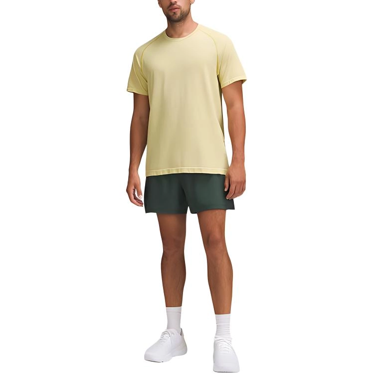 lululemon Metal Vent Tech Silverescent logoT
