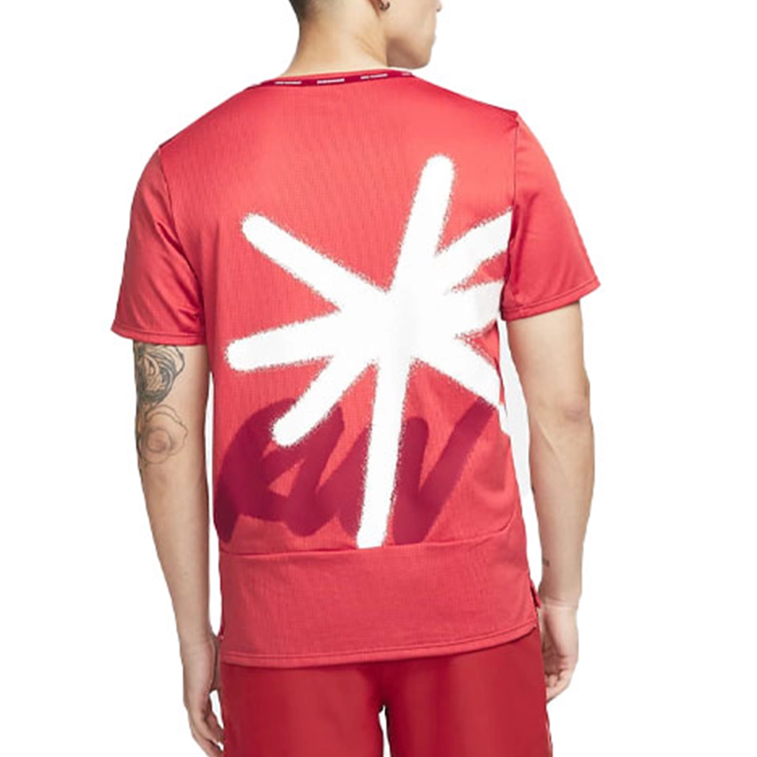 Nike Dri-FIT Wild Run Rise T