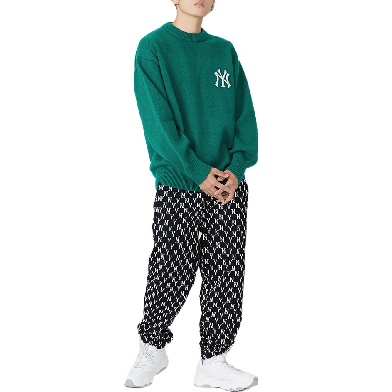 MLB FW22 FW22 Logo