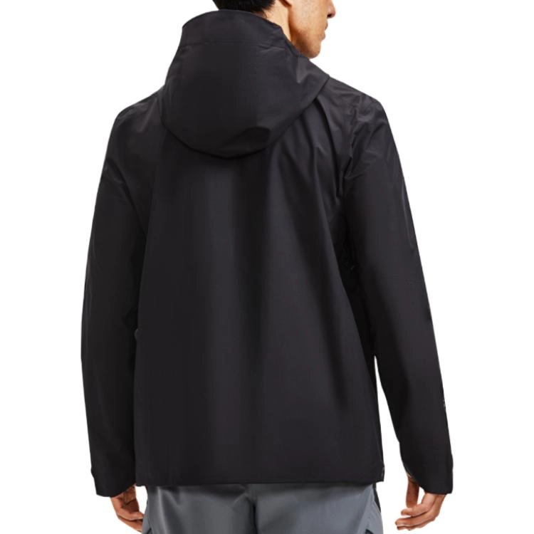 Under Armour GORE-TEX Paclite Logo