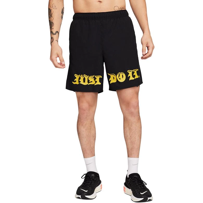 Nike Dri-FIT Challenger