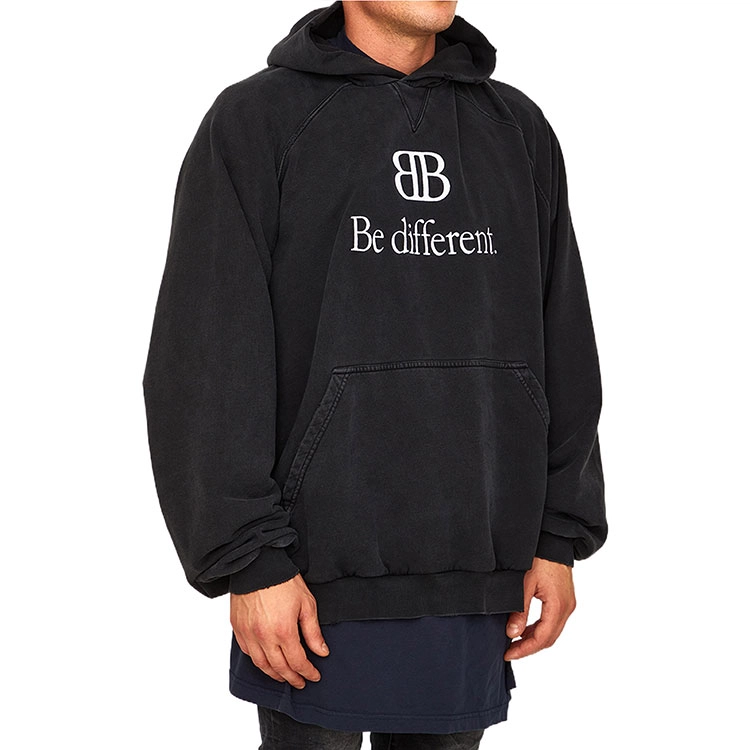 Balenciaga FW22 Be Different 2B