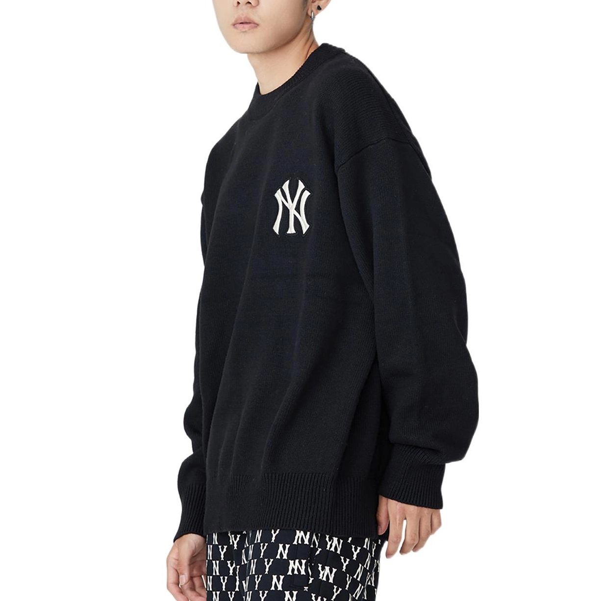 MLB FW22 Logo