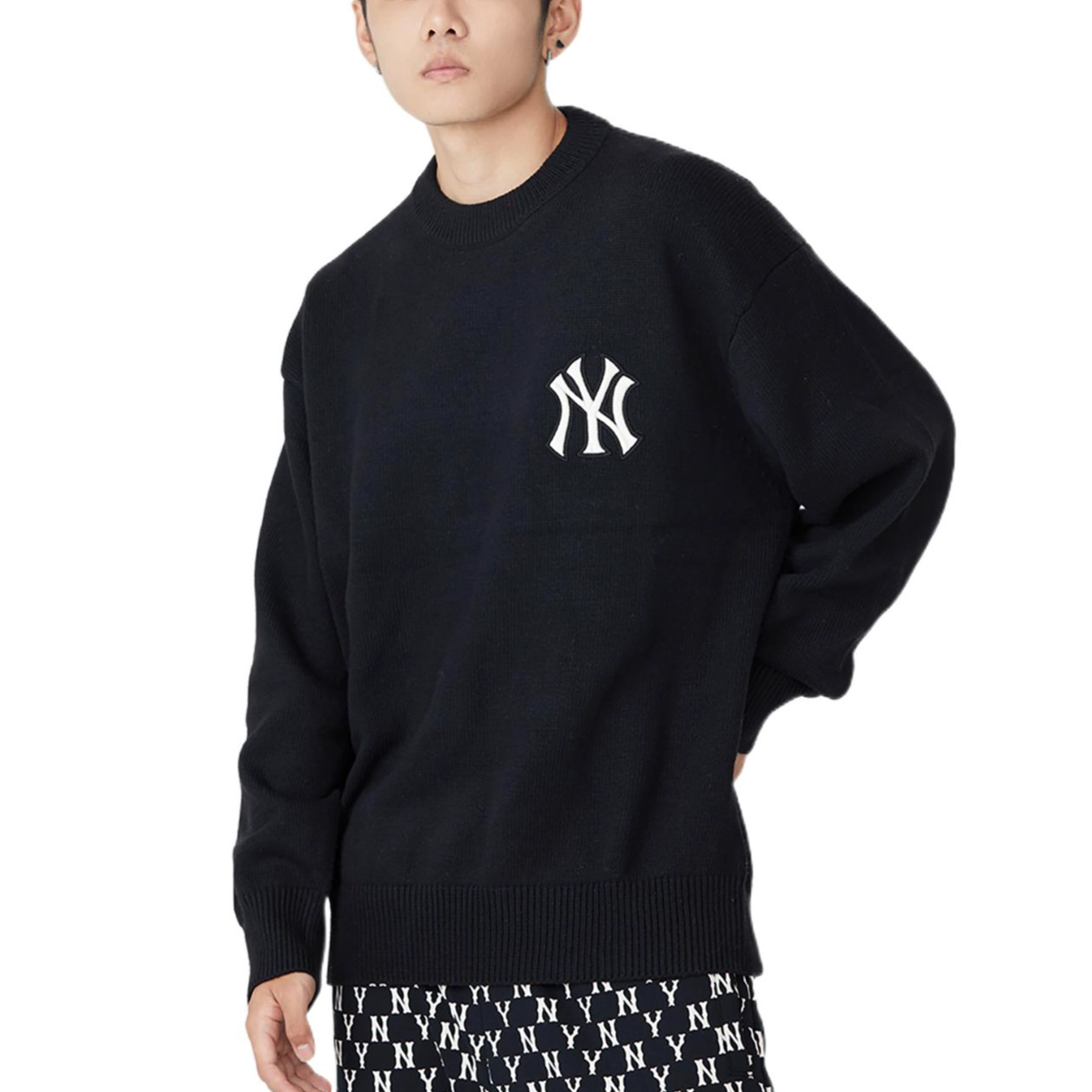 MLB FW22 Logo