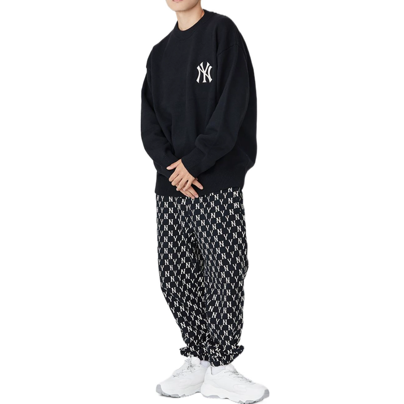MLB FW22 Logo