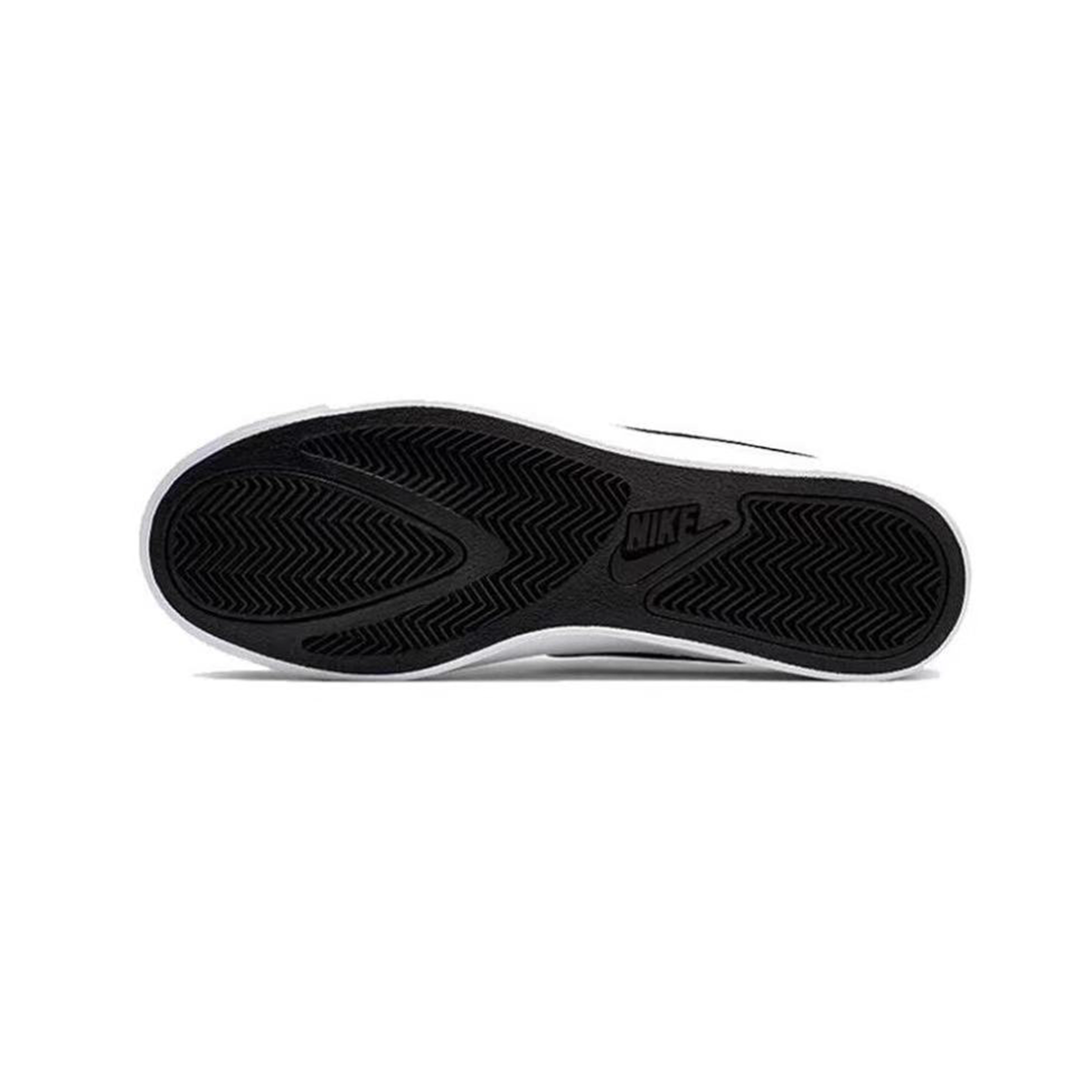 Nike Court Royale