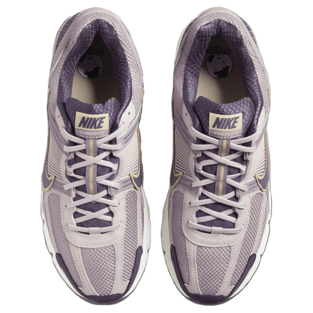 Nike Air Zoom Vomero 5