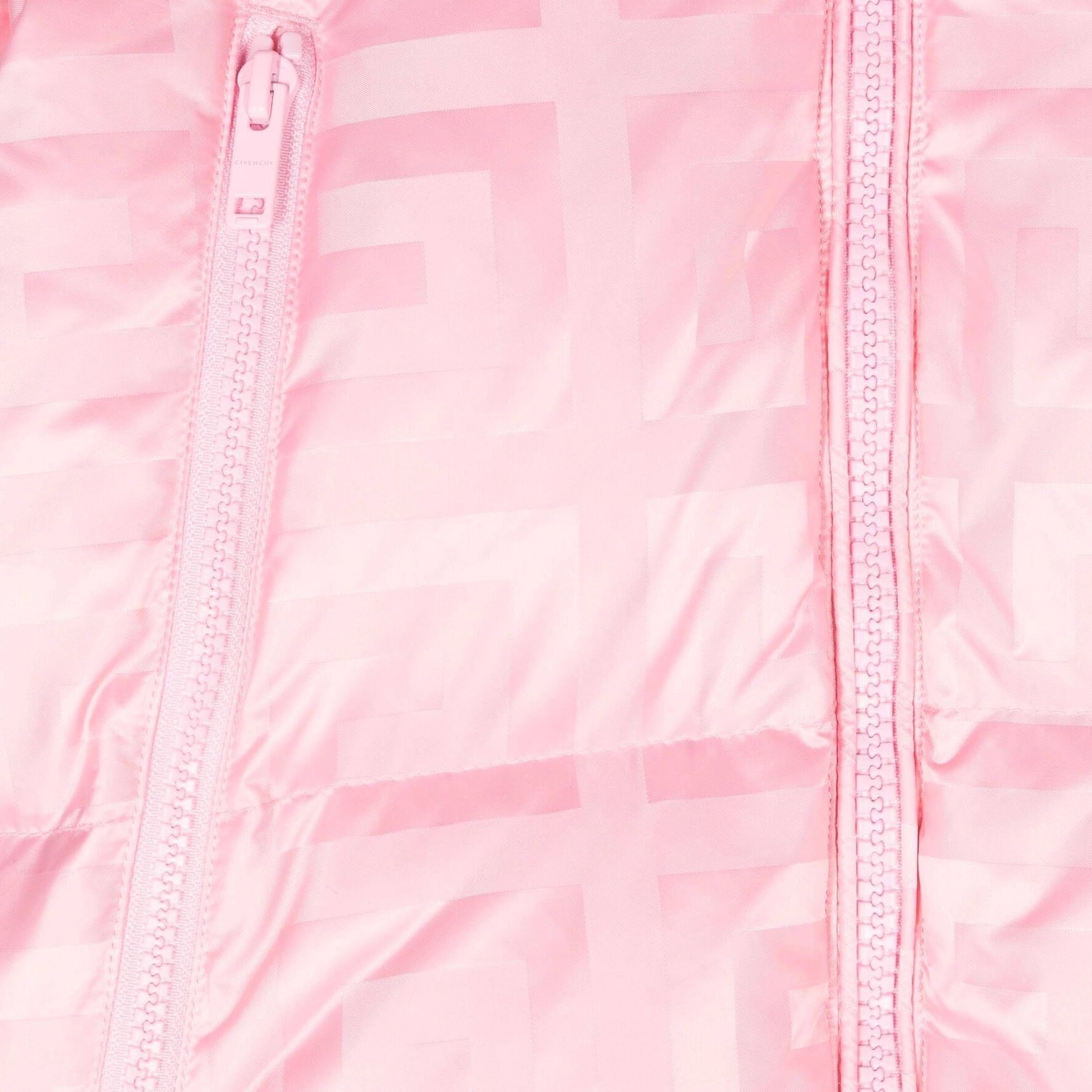 GIVENCHY FW24 Logo