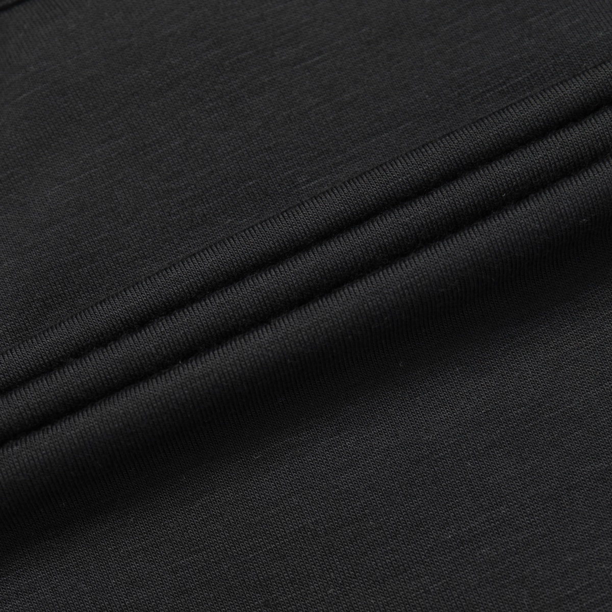 EMPORIO ARMANI SS24 Logo 2