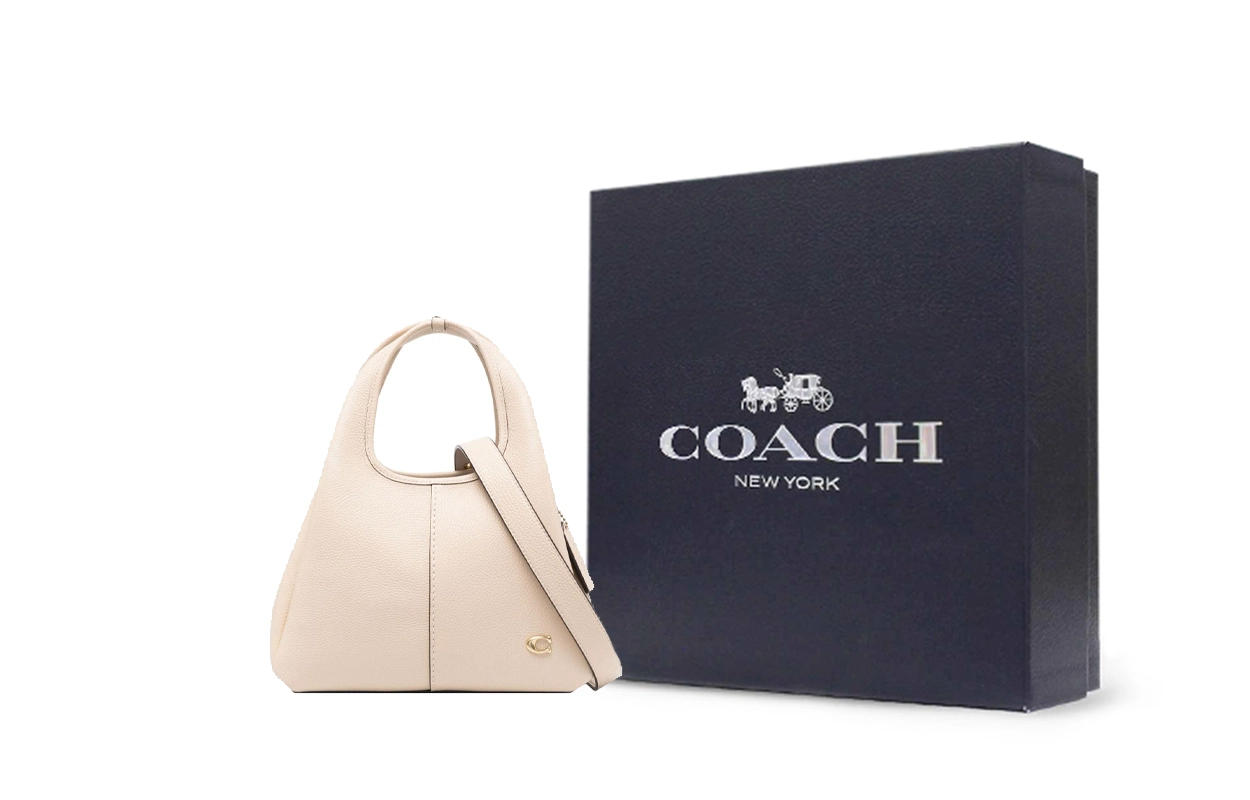 COACH Lana Logo